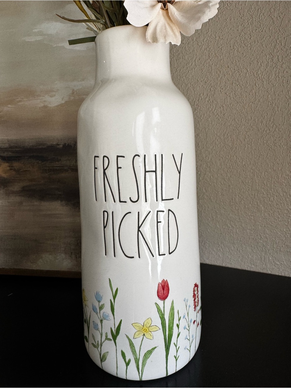 Rae Dunn Magnolia Artisan Collection 'Freshly Picked' Vase - Picture 2 of 5